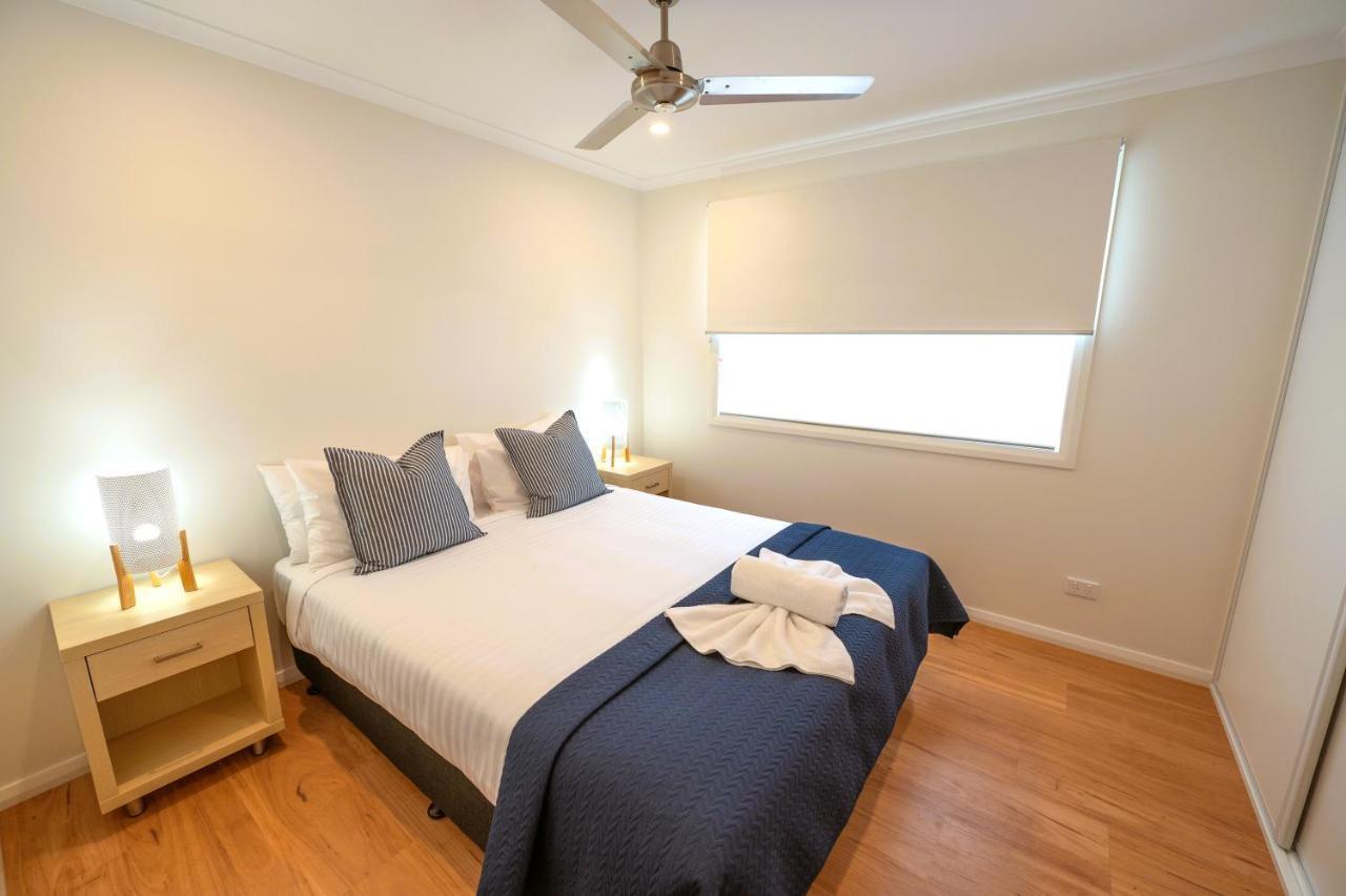 Blue Lagoon Beach Resort Bateau Bay Eksteriør billede