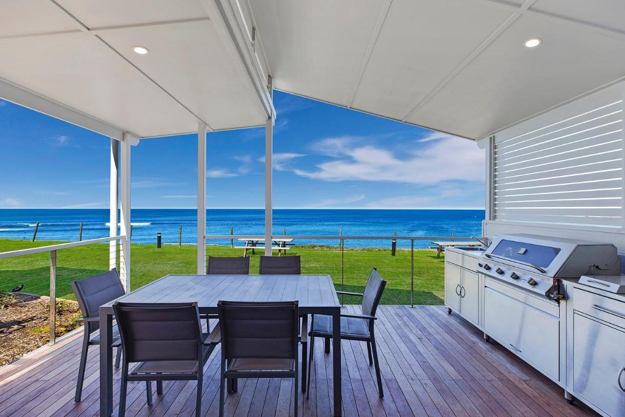 Blue Lagoon Beach Resort Bateau Bay Eksteriør billede