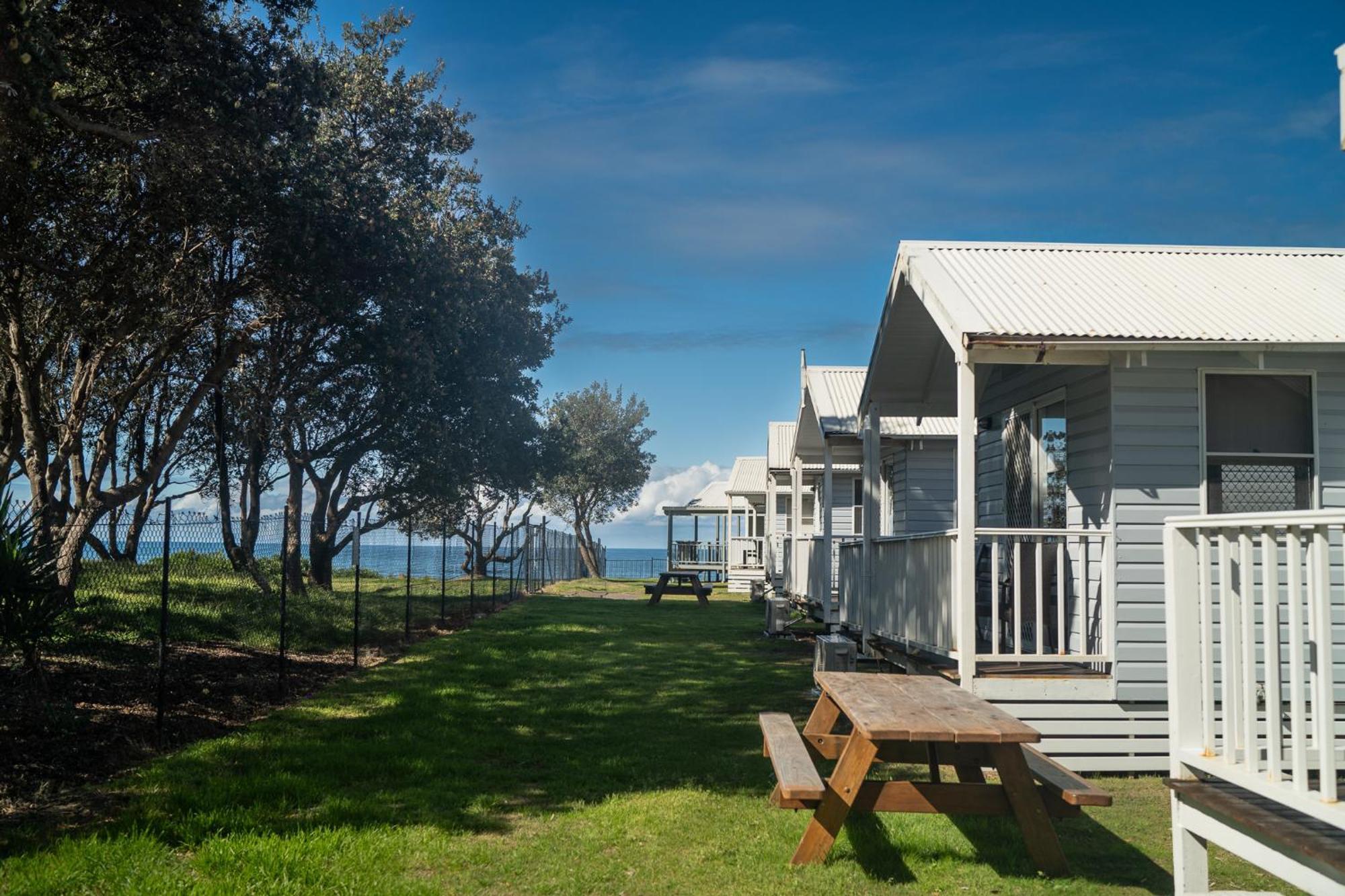 Blue Lagoon Beach Resort Bateau Bay Eksteriør billede