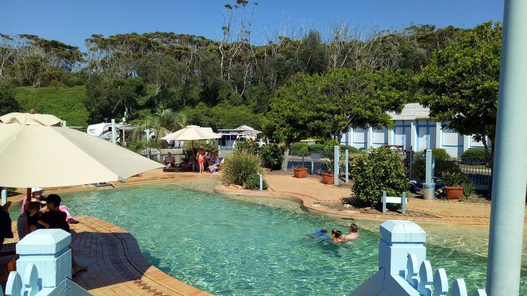Blue Lagoon Beach Resort Bateau Bay Eksteriør billede