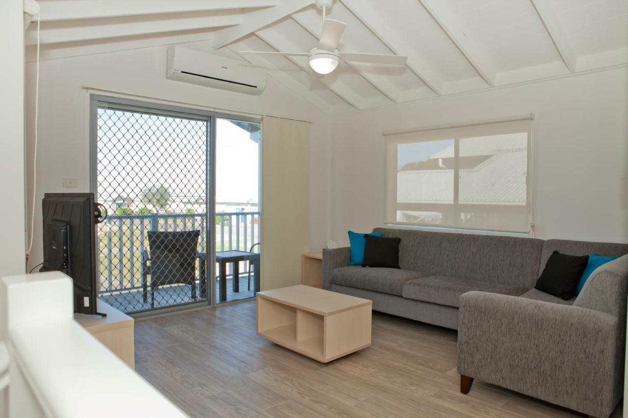 Blue Lagoon Beach Resort Bateau Bay Eksteriør billede