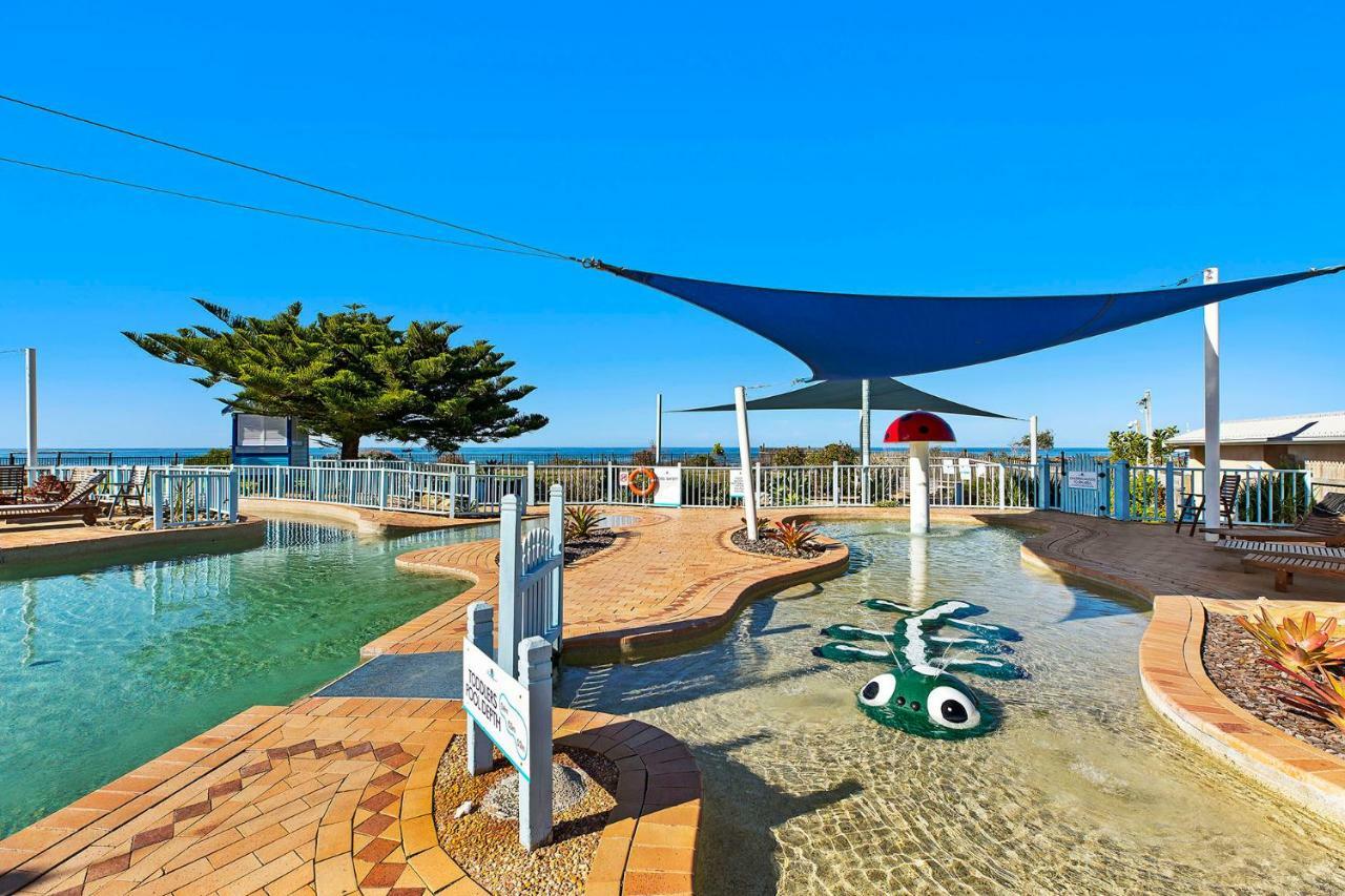 Blue Lagoon Beach Resort Bateau Bay Eksteriør billede